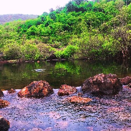 Rohan Homestay By Traviget Hospitality, Dapoli-Konkan Harnai Luaran gambar