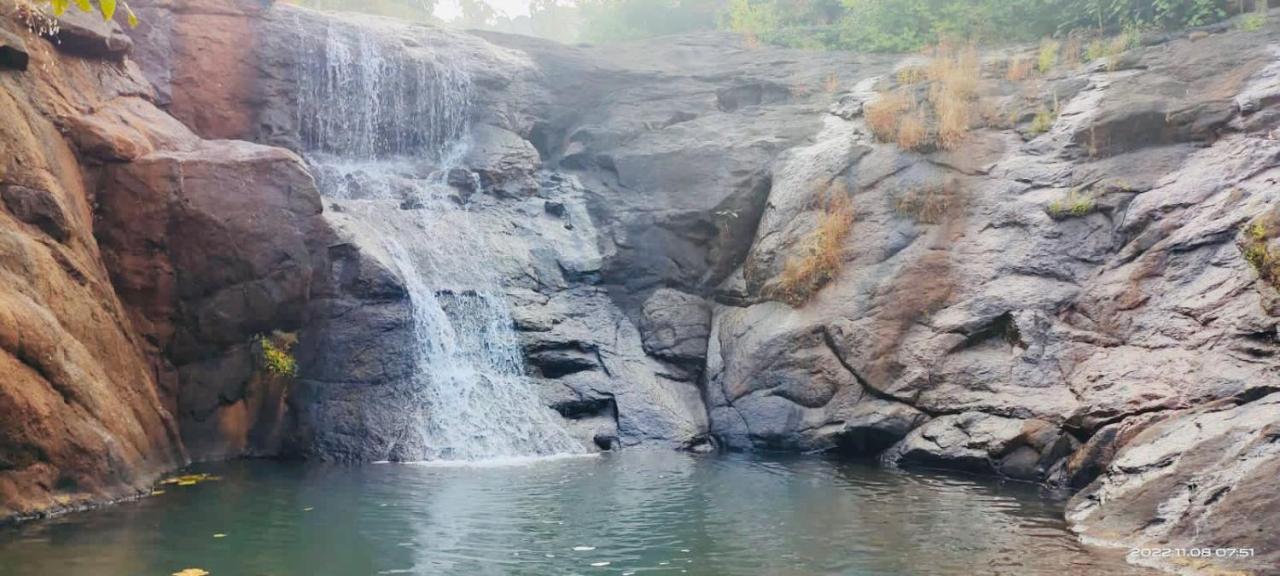 Rohan Homestay By Traviget Hospitality, Dapoli-Konkan Harnai Luaran gambar