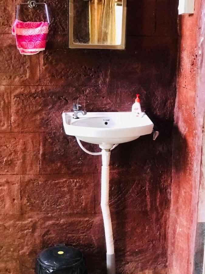 Rohan Homestay By Traviget Hospitality, Dapoli-Konkan Harnai Luaran gambar
